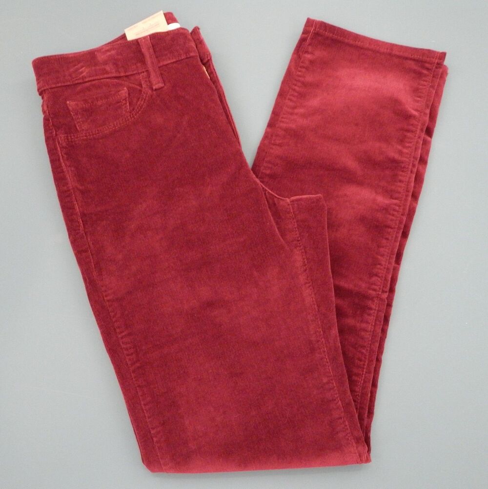 NWT Levi’s Classic Straight Corduroy Jeans Women's Size 4M Burgundy Retail $59 - Picture 2 of 16